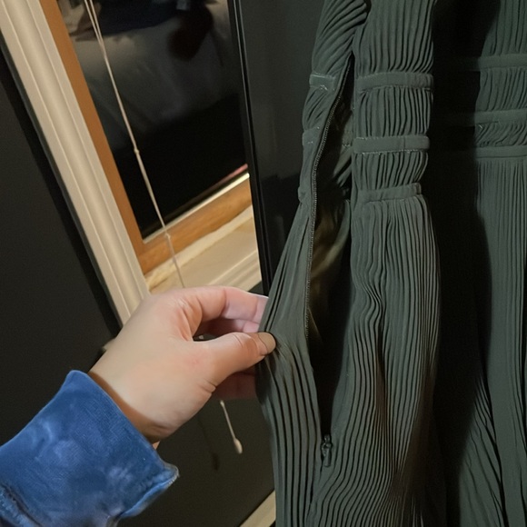 H&M Dress l 12 - Picture 6 of 9